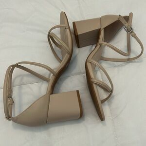 Cute beige sandals with 3 inch heels 11M
